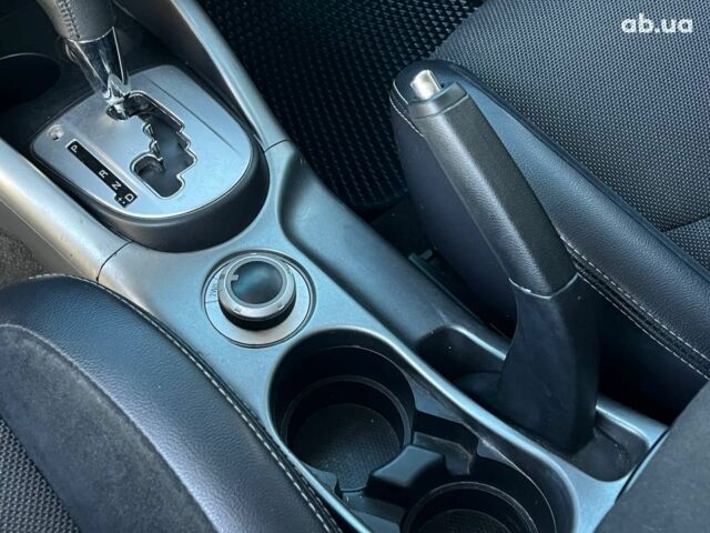 Мицубиси Аутлендер 2010 в Львове на Automoto.ua Коричневый Мицубиси Аутлендер, объемом двигателя 2.4 л и пробегом 303 тыс. км за 8990 $, фото 24 на Automoto.ua