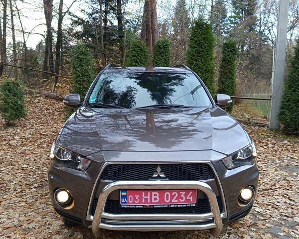 Коричневый Мицубиси Аутлендер, объемом двигателя 2.2 л и пробегом 155 тыс. км за 11350 $, фото 4 на Automoto.ua