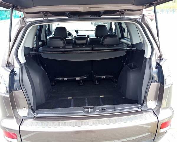 Коричневый Мицубиси Аутлендер, объемом двигателя 2.2 л и пробегом 155 тыс. км за 11350 $, фото 84 на Automoto.ua