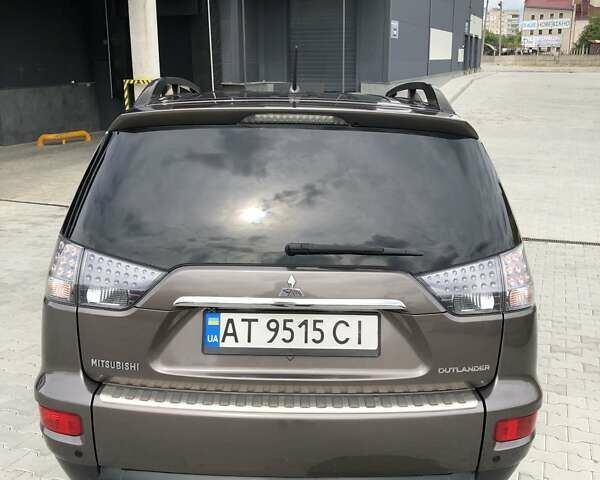 Коричневий Міцубісі Аутлендер, об'ємом двигуна 2.3 л та пробігом 250 тис. км за 11800 $, фото 7 на Automoto.ua