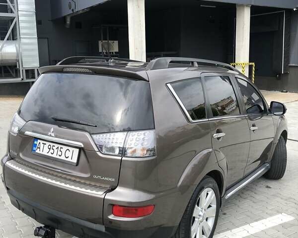 Коричневий Міцубісі Аутлендер, об'ємом двигуна 2.3 л та пробігом 250 тис. км за 11800 $, фото 6 на Automoto.ua