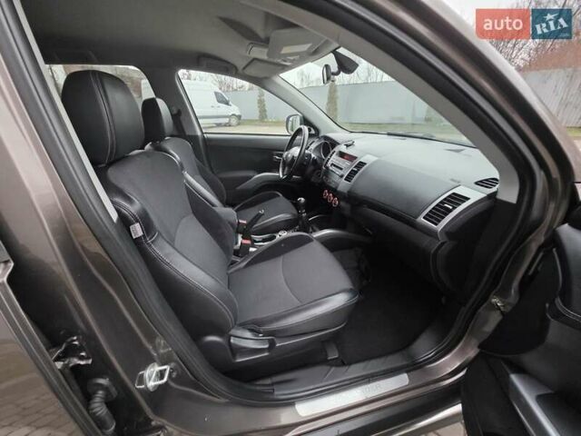 Коричневий Міцубісі Аутлендер, об'ємом двигуна 2.2 л та пробігом 192 тис. км за 11450 $, фото 49 на Automoto.ua