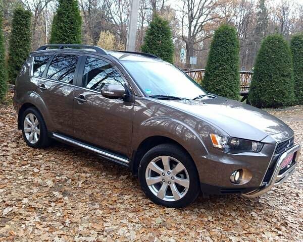 Коричневый Мицубиси Аутлендер, объемом двигателя 2.2 л и пробегом 155 тыс. км за 11350 $, фото 14 на Automoto.ua