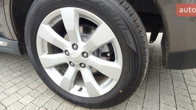 Коричневый Мицубиси Аутлендер, объемом двигателя 2.2 л и пробегом 259 тыс. км за 11600 $, фото 14 на Automoto.ua