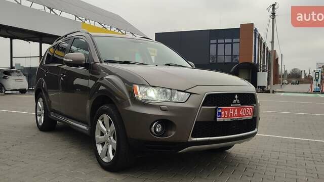 Коричневый Мицубиси Аутлендер, объемом двигателя 2.2 л и пробегом 259 тыс. км за 11600 $, фото 7 на Automoto.ua