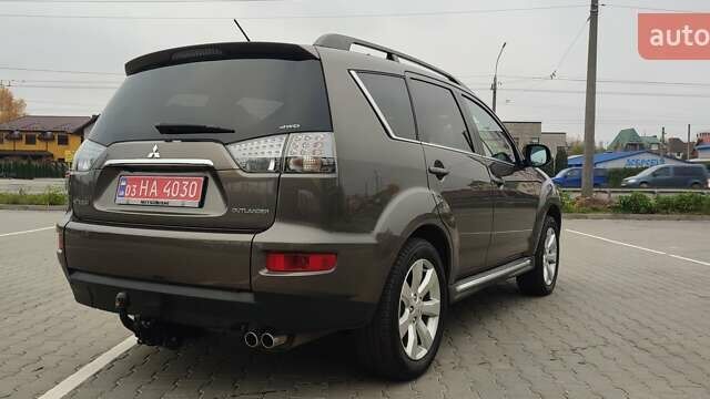 Коричневый Мицубиси Аутлендер, объемом двигателя 2.2 л и пробегом 259 тыс. км за 11600 $, фото 4 на Automoto.ua