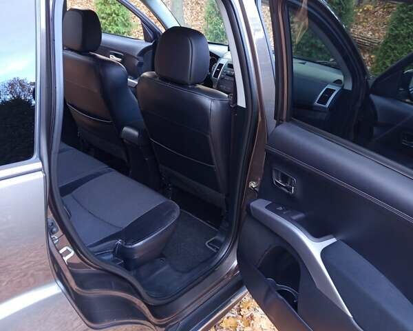 Коричневый Мицубиси Аутлендер, объемом двигателя 2.2 л и пробегом 155 тыс. км за 11350 $, фото 66 на Automoto.ua