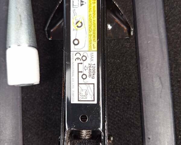 Коричневый Мицубиси Аутлендер, объемом двигателя 2.2 л и пробегом 155 тыс. км за 11350 $, фото 93 на Automoto.ua