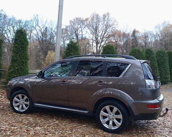 Коричневый Мицубиси Аутлендер, объемом двигателя 2.2 л и пробегом 155 тыс. км за 11350 $, фото 36 на Automoto.ua