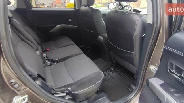 Коричневый Мицубиси Аутлендер, объемом двигателя 2.2 л и пробегом 259 тыс. км за 11600 $, фото 16 на Automoto.ua