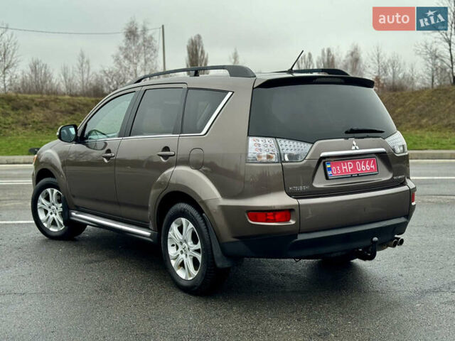 Коричневий Міцубісі Аутлендер, об'ємом двигуна 2.2 л та пробігом 197 тис. км за 11750 $, фото 3 на Automoto.ua