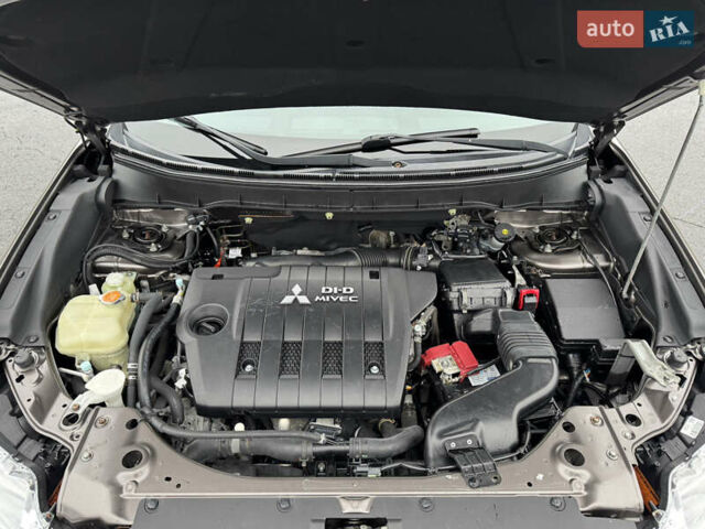 Коричневий Міцубісі Аутлендер, об'ємом двигуна 2.2 л та пробігом 197 тис. км за 11750 $, фото 43 на Automoto.ua