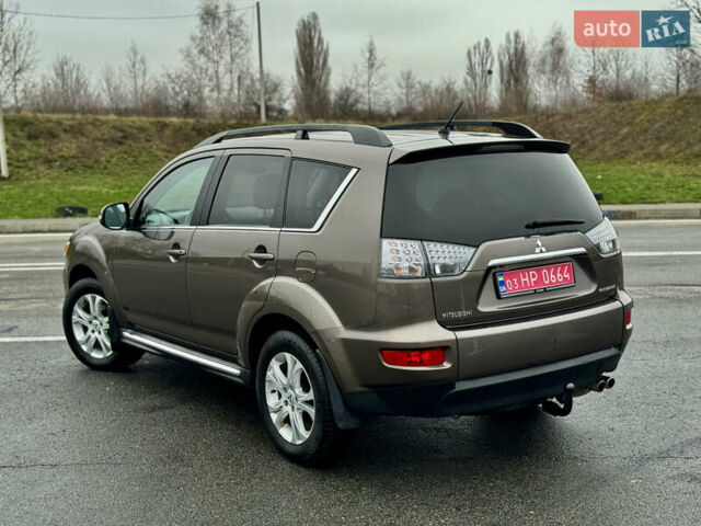 Коричневий Міцубісі Аутлендер, об'ємом двигуна 2.2 л та пробігом 197 тис. км за 11750 $, фото 4 на Automoto.ua