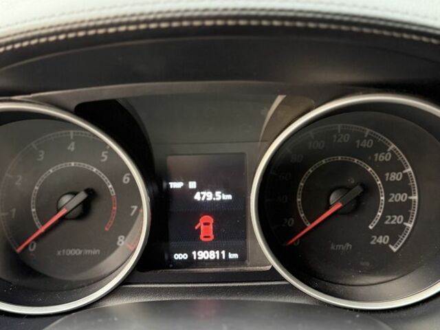 Коричневый Мицубиси Аутлендер, объемом двигателя 2.4 л и пробегом 191 тыс. км за 10900 $, фото 7 на Automoto.ua