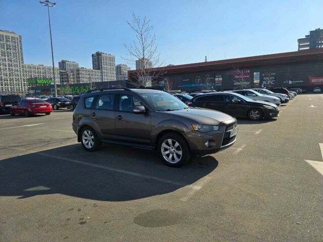 Коричневый Мицубиси Аутлендер, объемом двигателя 2.4 л и пробегом 270 тыс. км за 10300 $, фото 11 на Automoto.ua