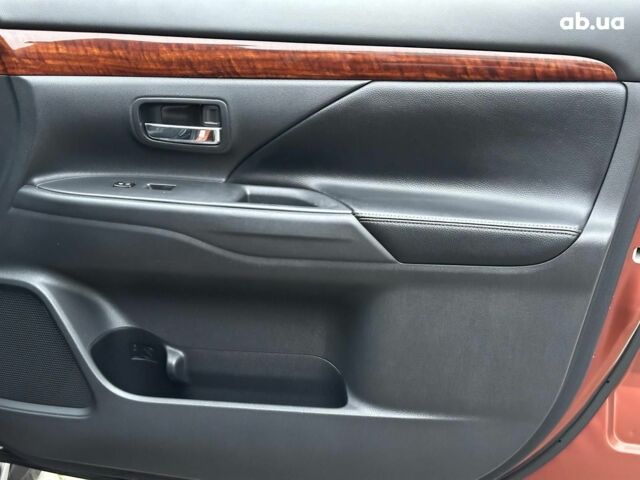 Коричневый Мицубиси Аутлендер, объемом двигателя 2.4 л и пробегом 267 тыс. км за 11990 $, фото 21 на Automoto.ua