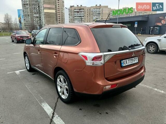 Коричневый Мицубиси Аутлендер, объемом двигателя 2.4 л и пробегом 154 тыс. км за 13700 $, фото 6 на Automoto.ua