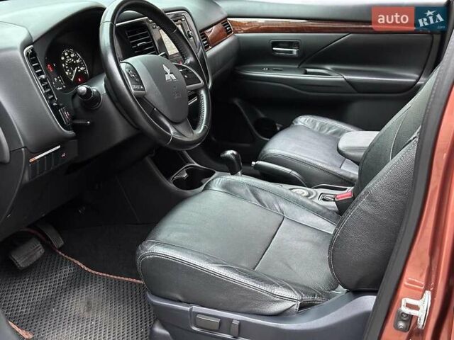 Коричневий Міцубісі Аутлендер, об'ємом двигуна 2.4 л та пробігом 267 тис. км за 11990 $, фото 8 на Automoto.ua