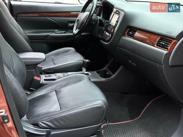 Коричневий Міцубісі Аутлендер, об'ємом двигуна 2.4 л та пробігом 267 тис. км за 11990 $, фото 20 на Automoto.ua