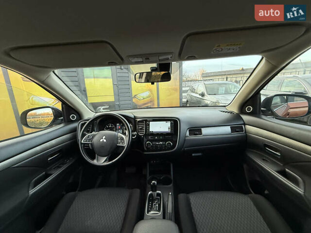 Коричневый Мицубиси Аутлендер, объемом двигателя 2.2 л и пробегом 218 тыс. км за 14500 $, фото 4 на Automoto.ua