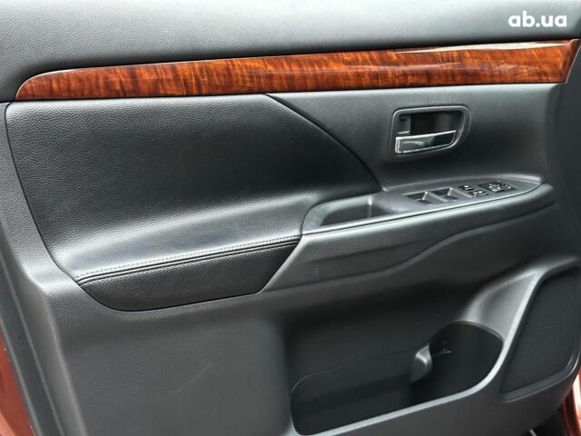 Коричневый Мицубиси Аутлендер, объемом двигателя 2.4 л и пробегом 267 тыс. км за 11990 $, фото 9 на Automoto.ua