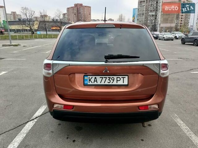 Коричневый Мицубиси Аутлендер, объемом двигателя 2.4 л и пробегом 154 тыс. км за 13700 $, фото 5 на Automoto.ua