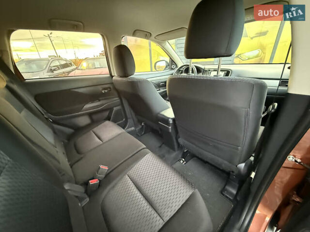 Коричневый Мицубиси Аутлендер, объемом двигателя 2.2 л и пробегом 218 тыс. км за 14500 $, фото 36 на Automoto.ua