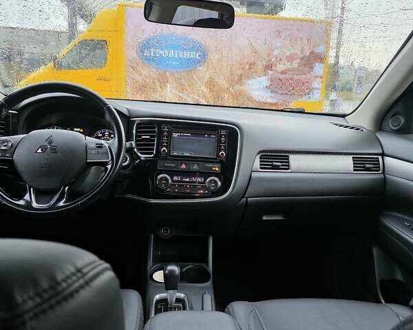 Коричневий Міцубісі Аутлендер, об'ємом двигуна 2.4 л та пробігом 129 тис. км за 12799 $, фото 23 на Automoto.ua