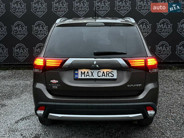 Коричневый Мицубиси Аутлендер, объемом двигателя 3 л и пробегом 170 тыс. км за 15900 $, фото 5 на Automoto.ua