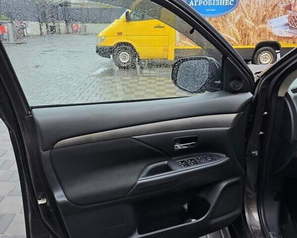 Коричневий Міцубісі Аутлендер, об'ємом двигуна 2.4 л та пробігом 129 тис. км за 12799 $, фото 32 на Automoto.ua