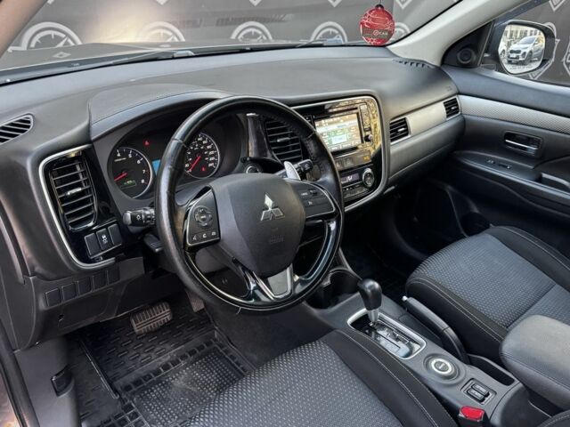 Коричневий Міцубісі Аутлендер, об'ємом двигуна 3 л та пробігом 170 тис. км за 14800 $, фото 8 на Automoto.ua