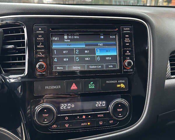 Коричневий Міцубісі Аутлендер, об'ємом двигуна 2.36 л та пробігом 197 тис. км за 14000 $, фото 16 на Automoto.ua