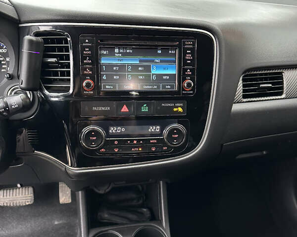 Коричневий Міцубісі Аутлендер, об'ємом двигуна 2.36 л та пробігом 197 тис. км за 14000 $, фото 20 на Automoto.ua