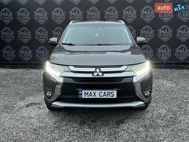 Коричневый Мицубиси Аутлендер, объемом двигателя 3 л и пробегом 170 тыс. км за 15900 $, фото 1 на Automoto.ua