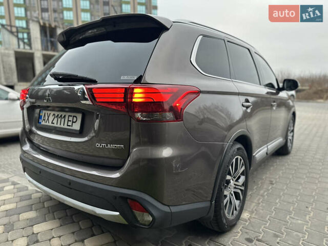 Коричневый Мицубиси Аутлендер, объемом двигателя 3 л и пробегом 164 тыс. км за 14800 $, фото 7 на Automoto.ua