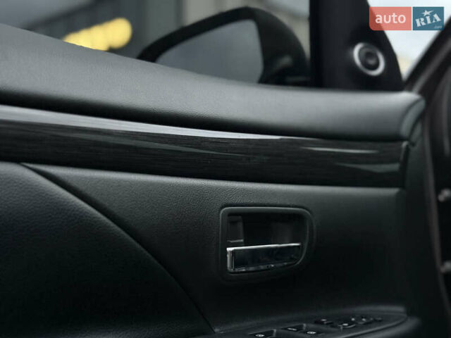 Коричневый Мицубиси Аутлендер, объемом двигателя 2.36 л и пробегом 188 тыс. км за 13000 $, фото 27 на Automoto.ua