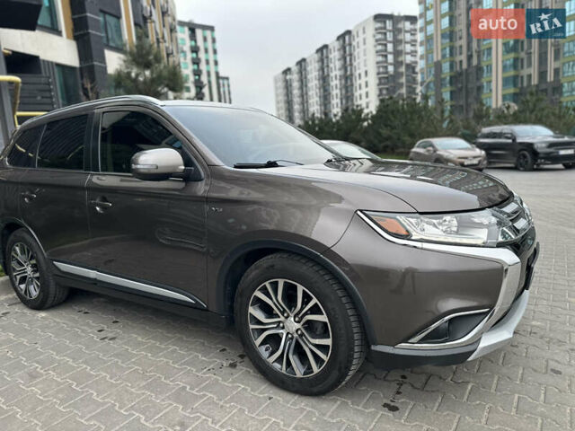 Коричневый Мицубиси Аутлендер, объемом двигателя 3 л и пробегом 164 тыс. км за 14800 $, фото 11 на Automoto.ua