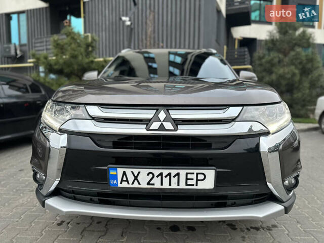 Коричневый Мицубиси Аутлендер, объемом двигателя 3 л и пробегом 164 тыс. км за 14800 $, фото 9 на Automoto.ua