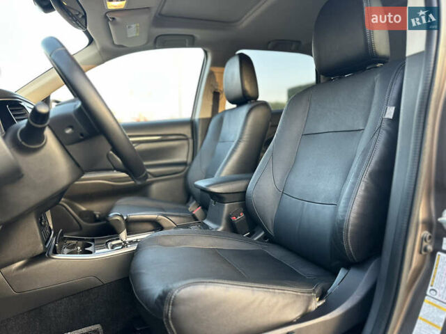 Коричневый Мицубиси Аутлендер, объемом двигателя 2.36 л и пробегом 115 тыс. км за 15500 $, фото 14 на Automoto.ua