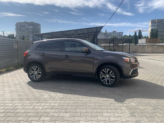 Коричневый Мицубиси Аутлендер, объемом двигателя 2 л и пробегом 210 тыс. км за 12500 $, фото 4 на Automoto.ua