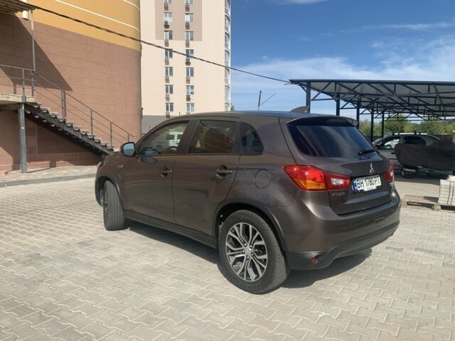 Коричневый Мицубиси Аутлендер, объемом двигателя 2 л и пробегом 210 тыс. км за 12500 $, фото 5 на Automoto.ua