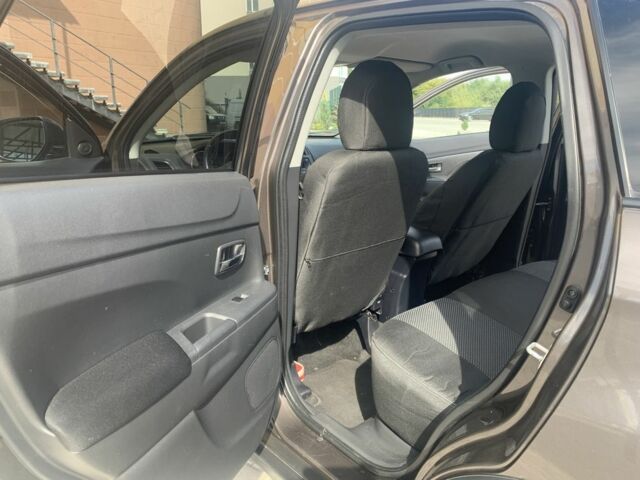 Коричневый Мицубиси Аутлендер, объемом двигателя 2 л и пробегом 210 тыс. км за 12500 $, фото 17 на Automoto.ua