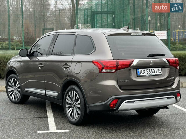Коричневый Мицубиси Аутлендер, объемом двигателя 2 л и пробегом 154 тыс. км за 14999 $, фото 18 на Automoto.ua