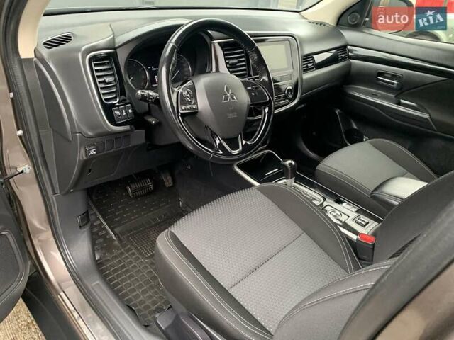 Коричневий Міцубісі Аутлендер, об'ємом двигуна 2 л та пробігом 125 тис. км за 18700 $, фото 73 на Automoto.ua