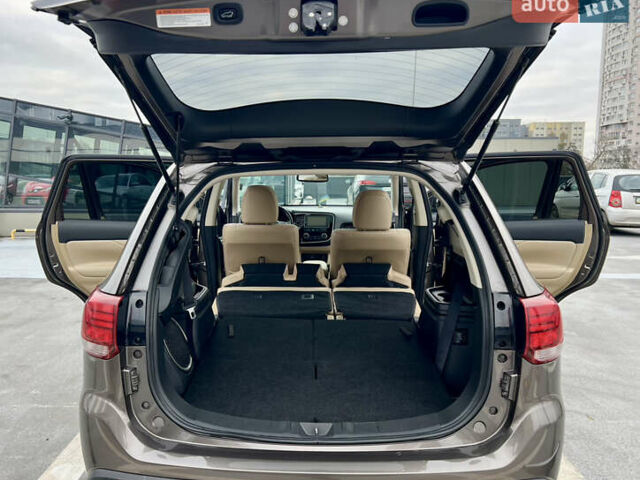 Коричневый Мицубиси Аутлендер, объемом двигателя 2.4 л и пробегом 192 тыс. км за 19500 $, фото 44 на Automoto.ua