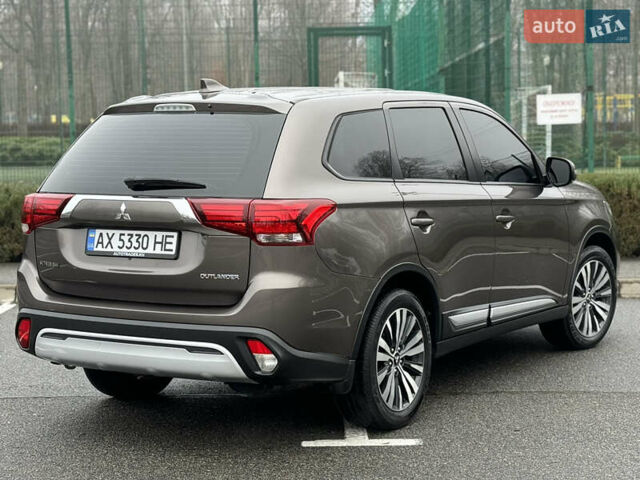 Коричневый Мицубиси Аутлендер, объемом двигателя 2 л и пробегом 154 тыс. км за 14999 $, фото 16 на Automoto.ua