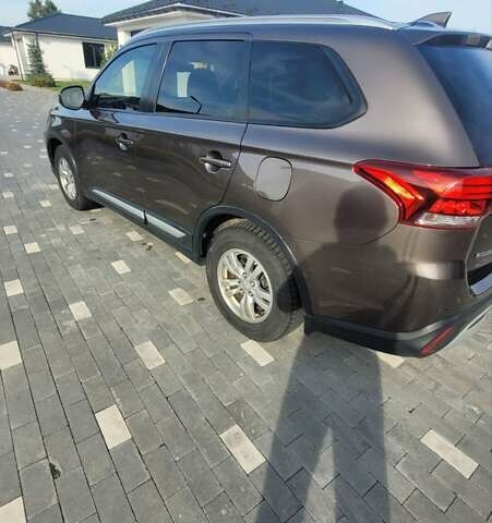 Коричневый Мицубиси Аутлендер, объемом двигателя 2 л и пробегом 125 тыс. км за 15500 $, фото 8 на Automoto.ua