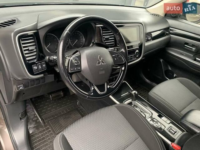 Коричневий Міцубісі Аутлендер, об'ємом двигуна 2 л та пробігом 125 тис. км за 18700 $, фото 74 на Automoto.ua