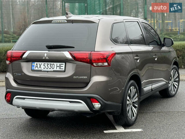 Коричневый Мицубиси Аутлендер, объемом двигателя 2 л и пробегом 154 тыс. км за 14999 $, фото 15 на Automoto.ua