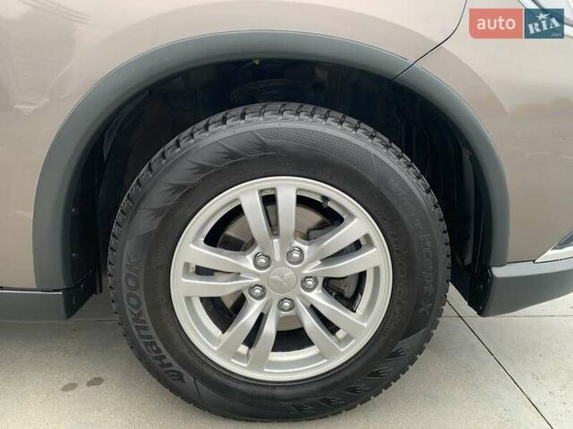 Коричневий Міцубісі Аутлендер, об'ємом двигуна 2 л та пробігом 125 тис. км за 18700 $, фото 60 на Automoto.ua